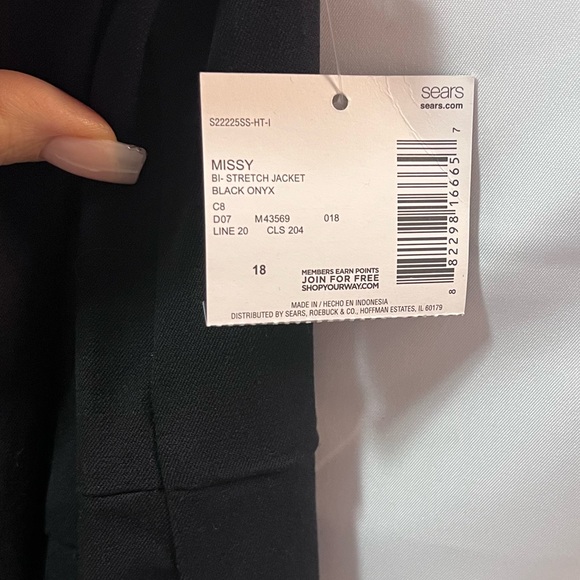 Simply Styled Black Women's Blazer. Size 18. - Picture 4 of 5